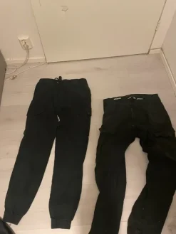 Online Jack & Jones kolmet reisitaskuhousut