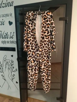 Outlet Kombinezon z kapturem polarowy, piżama z kapturem