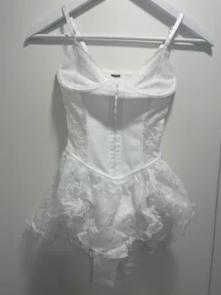 Online Shein korsetti body