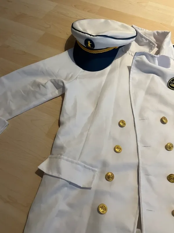 Discount Captain Kostume
