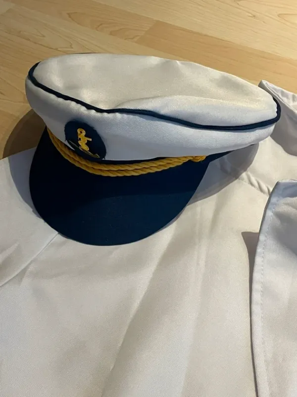 Discount Captain Kostume