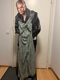 Outlet Pull & Bear Kukkahaalari