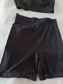 Best Käytetyt toppi/ pyöräilyhousut