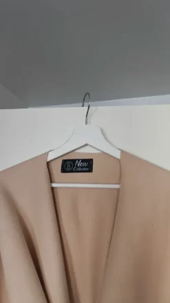 Outlet New Collection Käyttämätön beige shaali