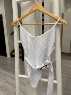 New Boohoo Käyttämätön kokouikkari