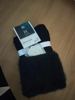 Online House käyttämätön pörrösukat 40-42