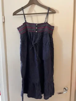 Sale L -koon iso vaatepaketti