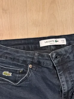 Sale Lacoste farkut (aidot)