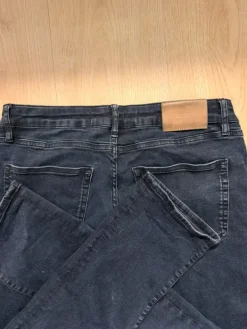 Sale Lacoste farkut (aidot)