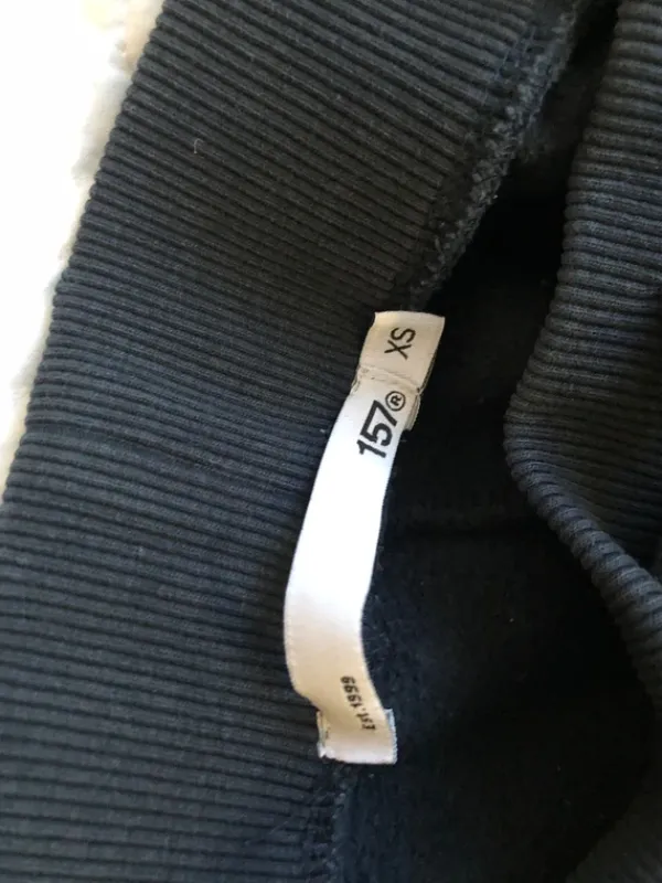 Lager 157 tummansiniset low waist collegehousut