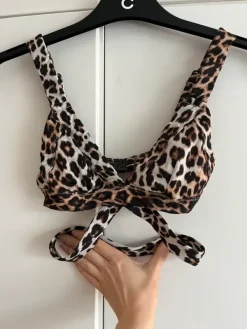 H&M Leopardi bikini yläosa 36