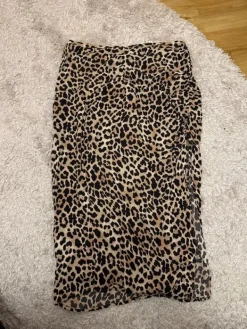 Hot H&M Leopardi hame