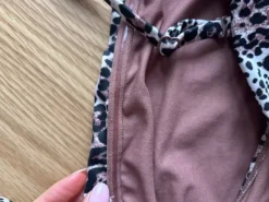 Outlet Bik Bok Leopardikuosi bikini yläosa