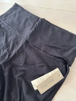 Best Kappahl Leveälahkeiset housut