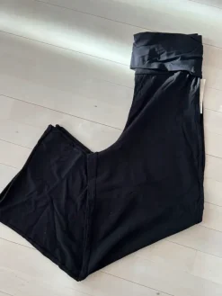 Best Kappahl Leveälahkeiset housut