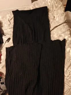 Sale Leveälahkeiset housut