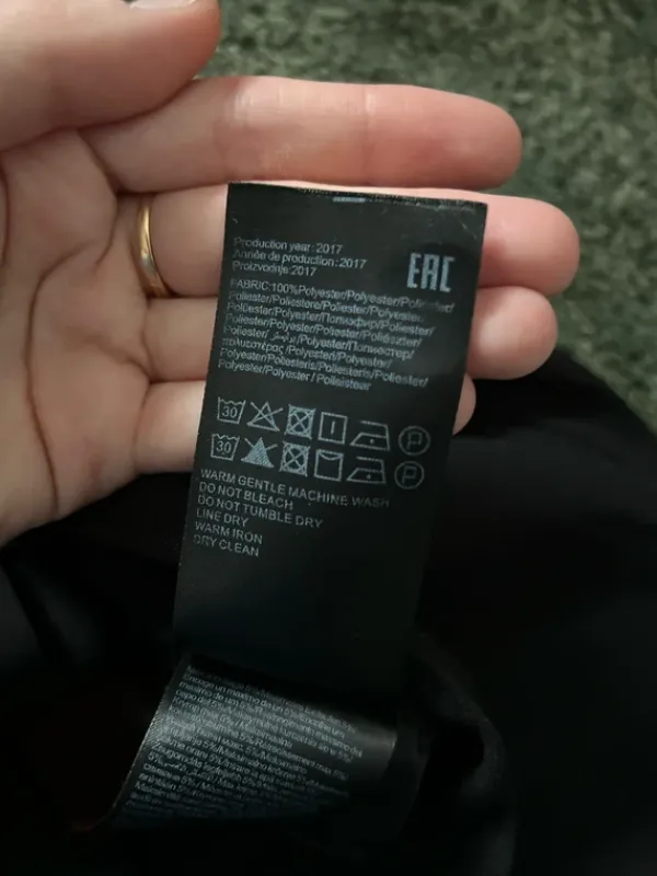 Best Leveälahkeiset suorat housut