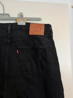 Online Levi’s 501 Mustat farkut