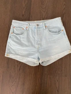 New Levi's Levis 501 shortsit koko w32