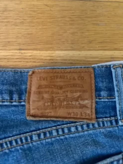 Online Levi's Levis jeans