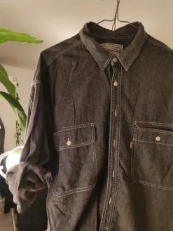 Levi Strauss & Co. Levis kevyt kauluspaita