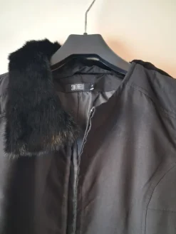 Online Santarelli Liivi karvakauluksella