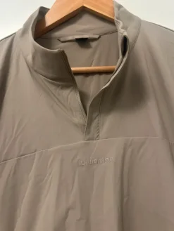 Clearance Lululemon vedenkestävä paita/takki