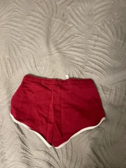 Hot FB Sister Lyhyet shortsit