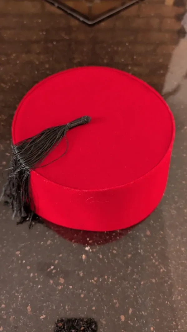 New FEZ Maskeradhatt röd