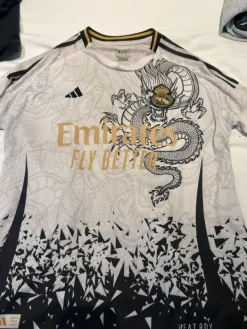 Discount adidas Mbappé, Real Madrid shirt