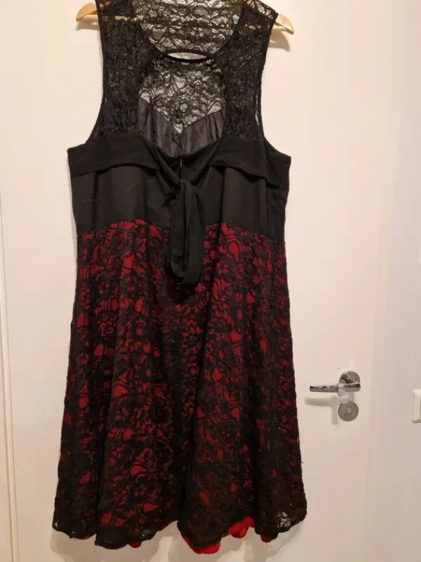 Outlet Dorothy Perkins Mekko