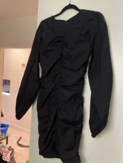 New Nelly Mekko rypytyksillä takana