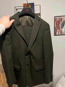 Online Dressmann Metsänvihreä puku Dressman