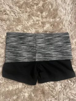 Hot Gina Tricot Micro foldover shortsit xs