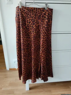 Online Reserved Midihame