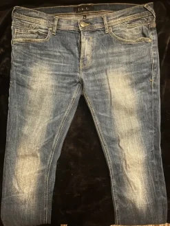 Outlet Jack & Jones Miesten farkut