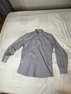 Discount PETRIFUN Miesten harmaa kauluspaita, koko B42