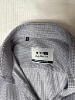 Discount PETRIFUN Miesten harmaa kauluspaita, koko B42