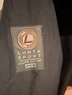 Discount luhta sport Miesten hyväkuntoinen takki