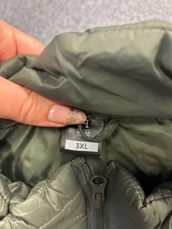 Discount House Miesten kevyttoppatakki