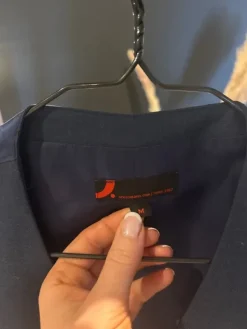 Outlet Miesten liivi M