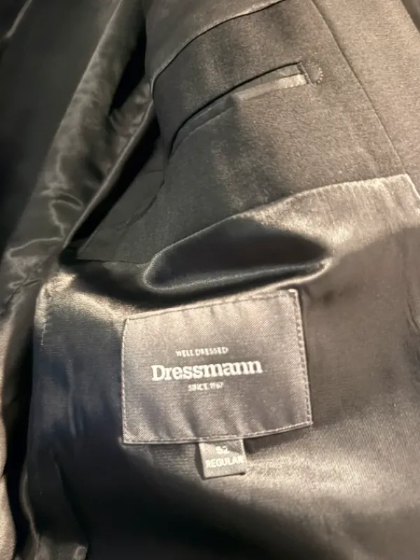 Online Dressmann Miesten musta puku