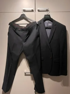 Sale Dressmann Miesten mustaharmaa pukusetti