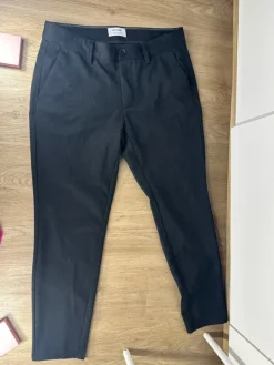 Clearance ONLY & SONS Miesten suorat housut