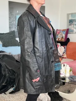 Sale Miesten pitkä nahkatakki