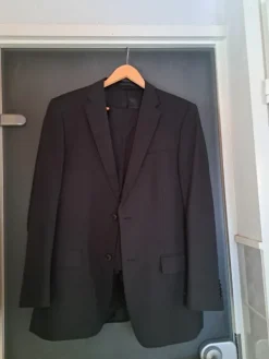 Hot Oliver Miesten puku