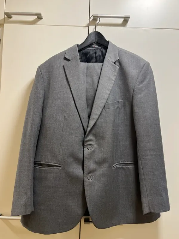 Outlet tailor store Miesten puku