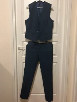 Hot Dressmann Miesten puvun liivi ja housut