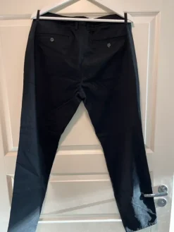 Outlet Reserved Miesten chinot