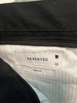 Outlet Reserved Miesten chinot